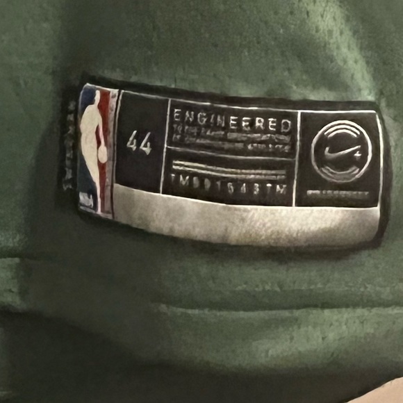 Giannis Antetokounmpo size 44 basically new. Worn twice. - Picture 3 of 3